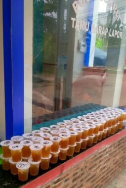 Entik Warga Perum Vila Asri Cicadas Bogor : Berbagi Itu Indah Dan Bahagia